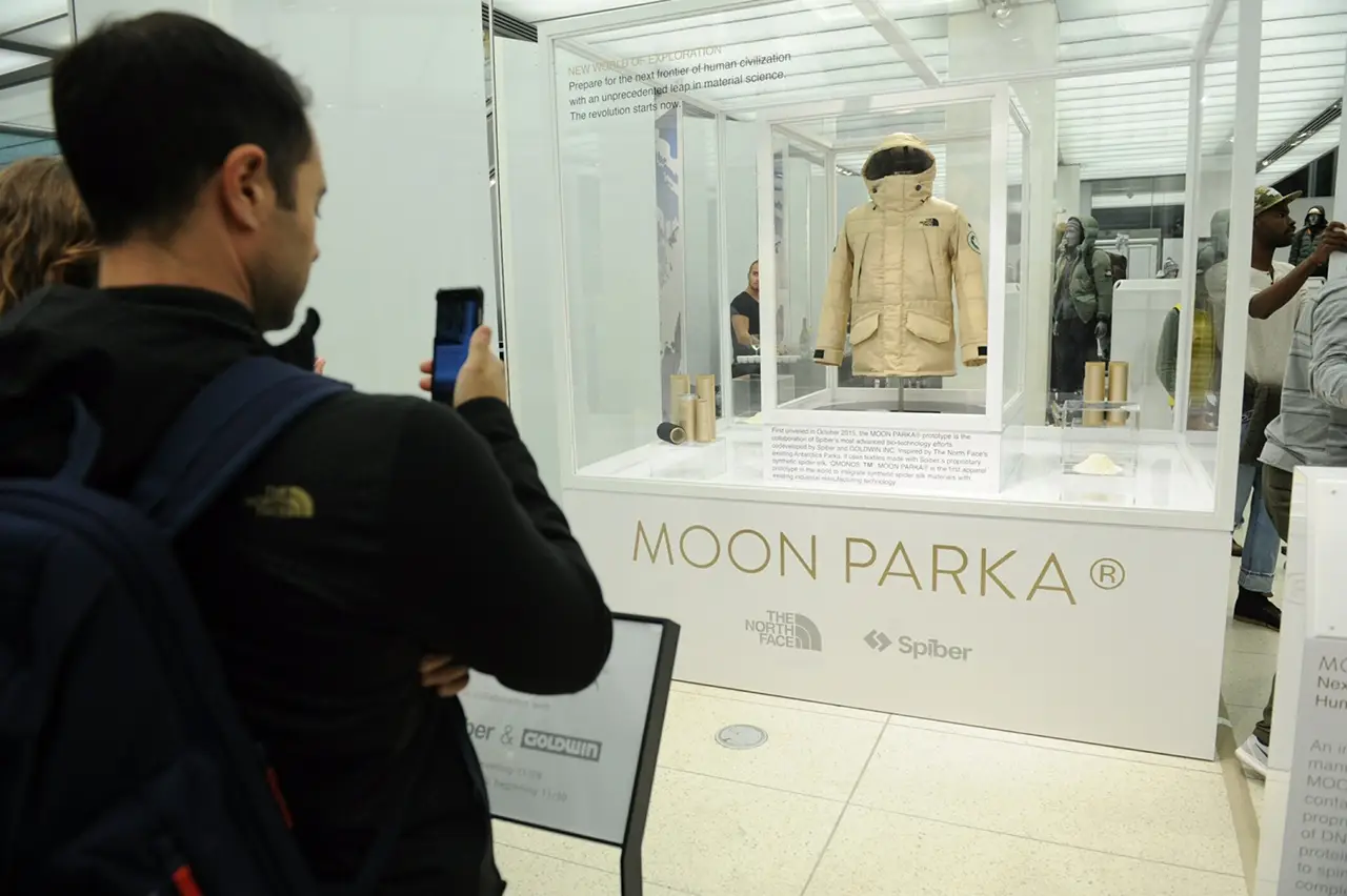 MOON PARKA