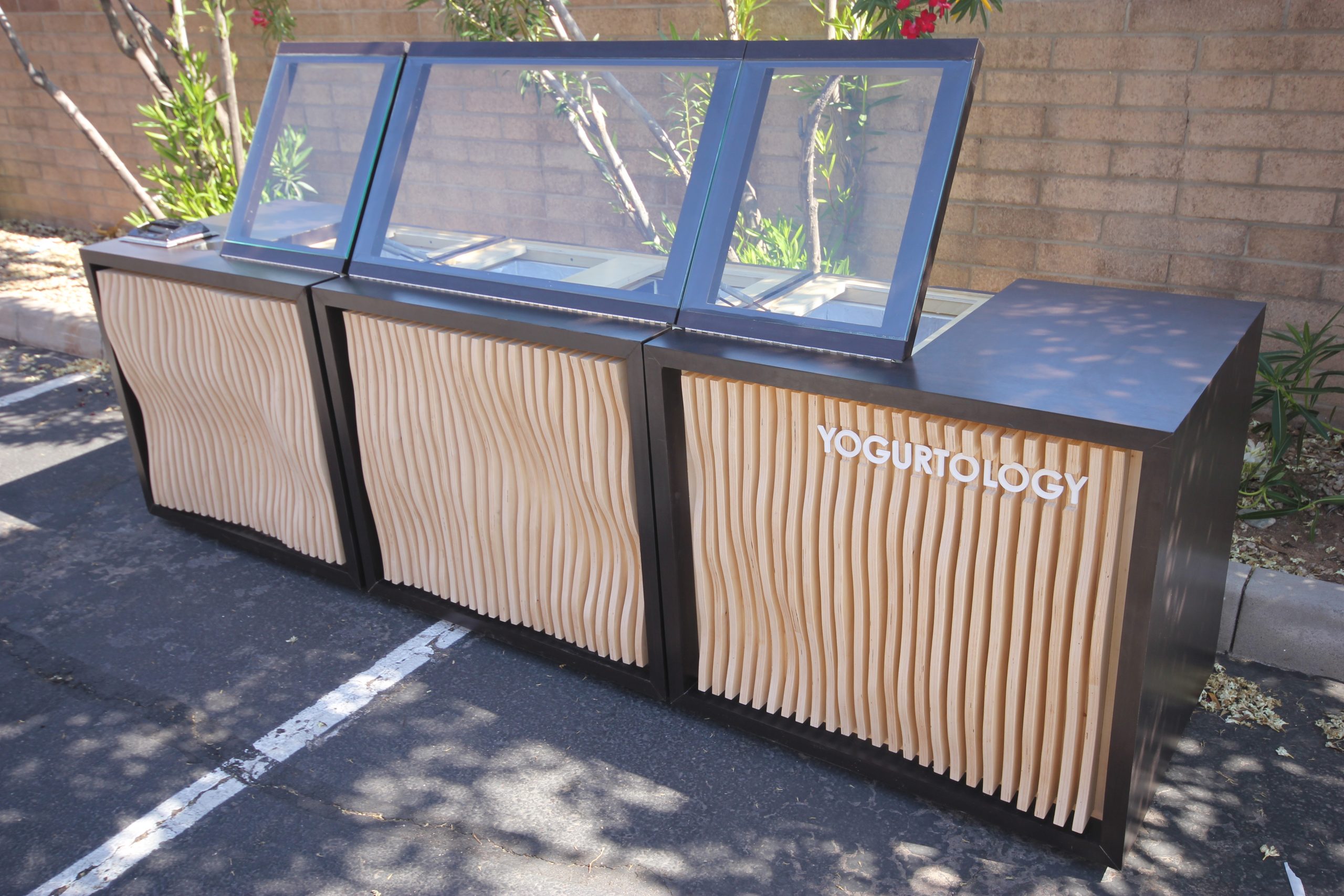 yogurtology-cart-2